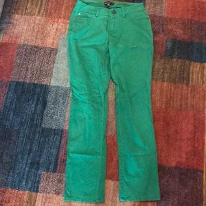 Green Dana Buchman pants☘️